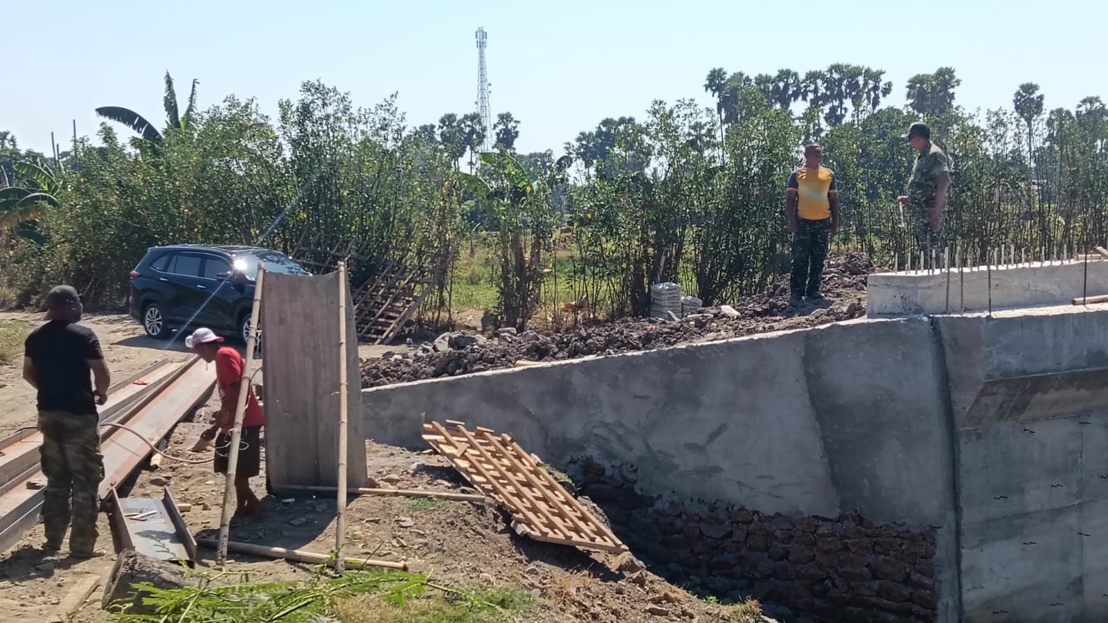 *Progres Jembatan Beton Pabbundukang Capai 59%, Akses Warga Bontonompo Selatan Segera Terhubung*