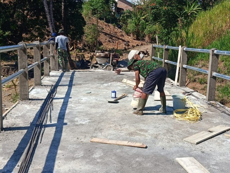 *Percepat Akses Warga, Yonzipur dan Kodim 1409/Gowa Kejar Penyelesaian Jembatan Badenglolo*