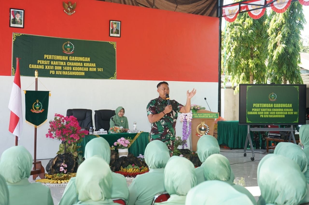 *Dandim Gowa Pimpin Pertemuan Gabungan Persit, Tekankan Peran Strategis Pendamping Prajurit*