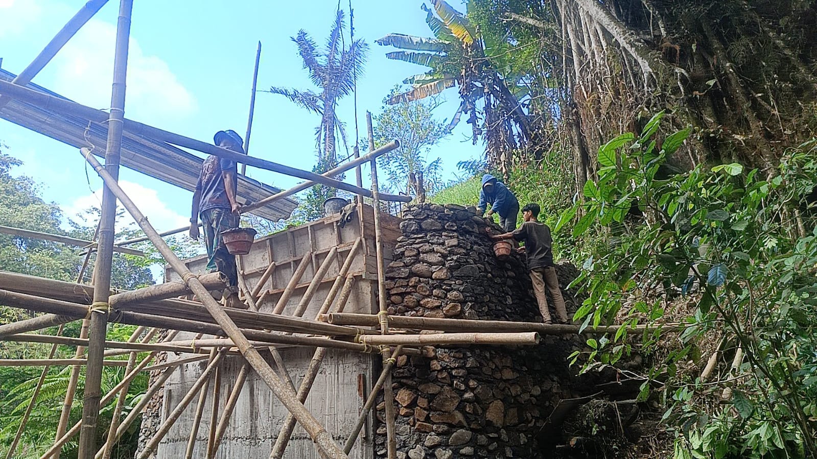 *Progres Capai 47%, Pembangunan Jembatan Sungai Ere Pucca’ Terus Digenjot*