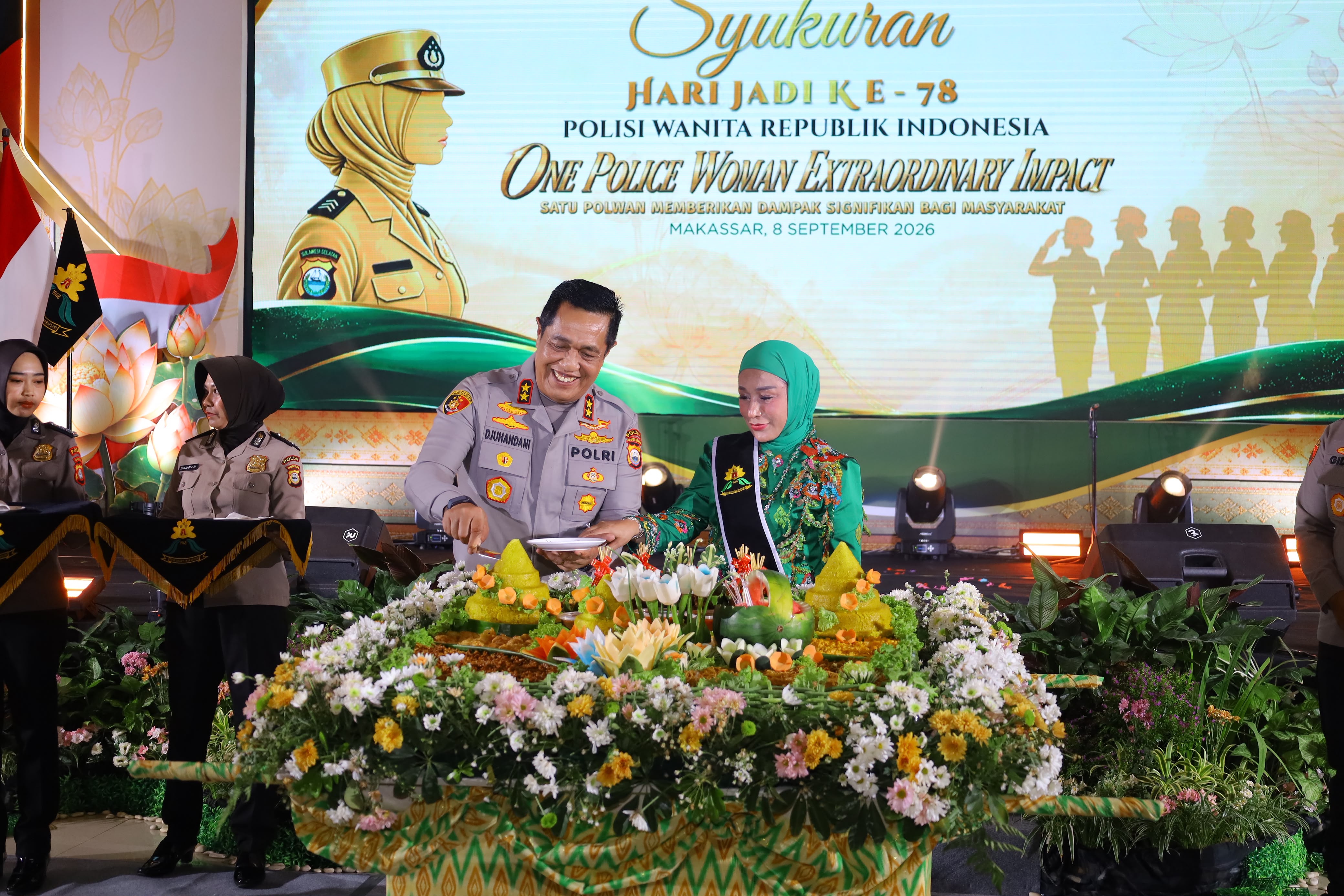 *Syukuran Hari Jadi Ke-78 Polwan RI, Kapolda Sulsel Apresiasi Dedikasi dan Profesionalisme Polwan*