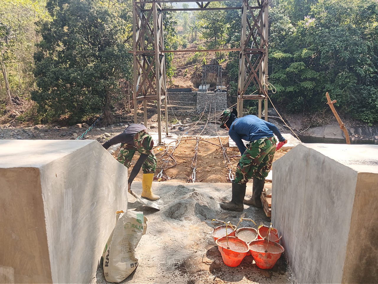 *Jembatan Gantung Desa Buakkang Gowa Segera Rampung, Sinyal Keterhubungan Baru untuk Warga*