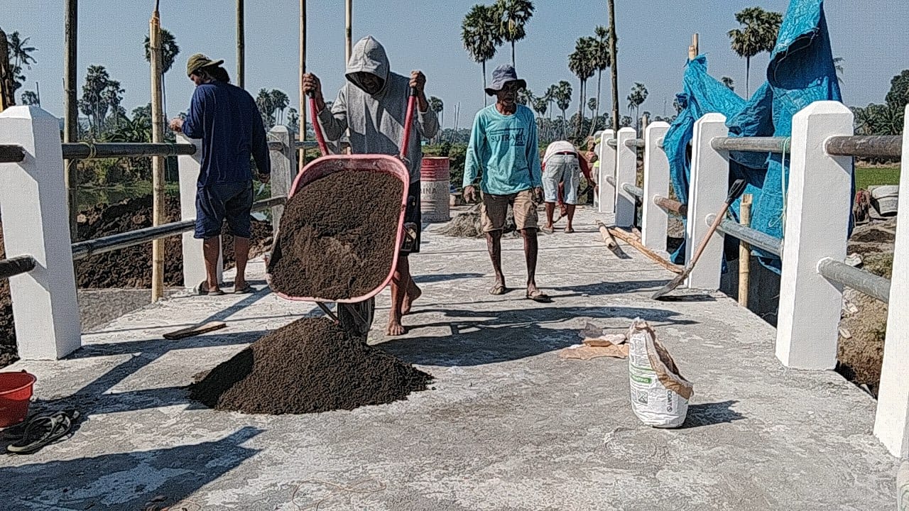 *Progres Capai 80 Persen, Pembangunan Jembatan Pabbundukang Gowa Kian Dikebut*