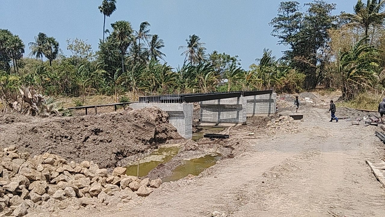 *Akselerasi Pembangunan Jembatan Beton Sungai Jatia di Gowa Tunjukkan Progres Positif*
